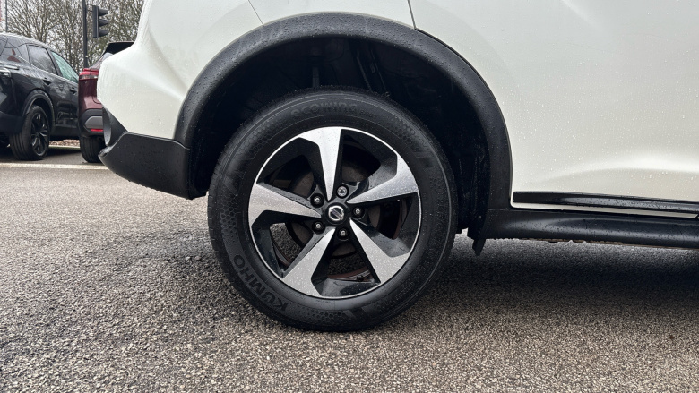 Nissan Juke 1.6 [112] Bose Personal Edition 5dr Petrol Hatchback